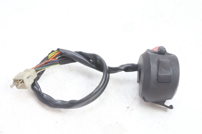photo de LEFT HANDLEBAR SWITCH PEUGEOT CITYSTAR 125 (2011 - 2017) - Fixing points details