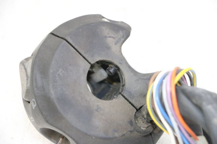 photo de LEFT HANDLEBAR SWITCH PEUGEOT CITYSTAR 50 (2013 - 2017) - Alternative perspective