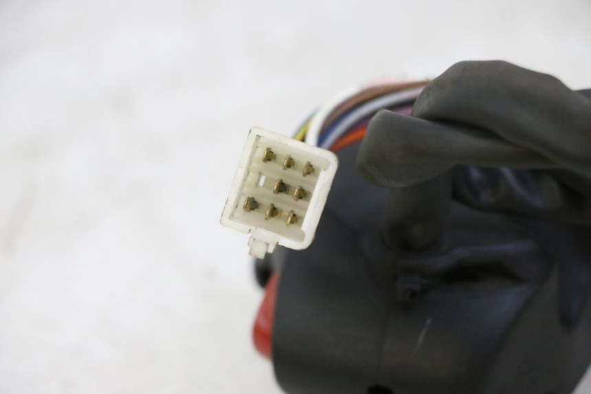 photo de LEFT HANDLEBAR SWITCH PEUGEOT CITYSTAR 50 (2013 - 2017) - Component detail