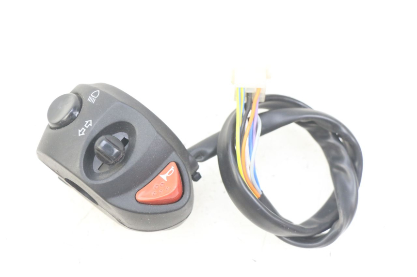 photo de LEFT SWITCH PEUGEOT CITYSTAR IE 2T 50 (2018 - 2021) - Main view