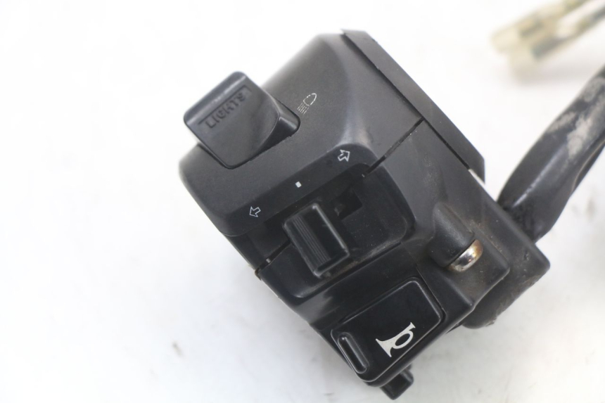 photo de LEFT HANDLEBAR SWITCH KYMCO DINK 4T 50 (2007 - 2018) - Component detail
