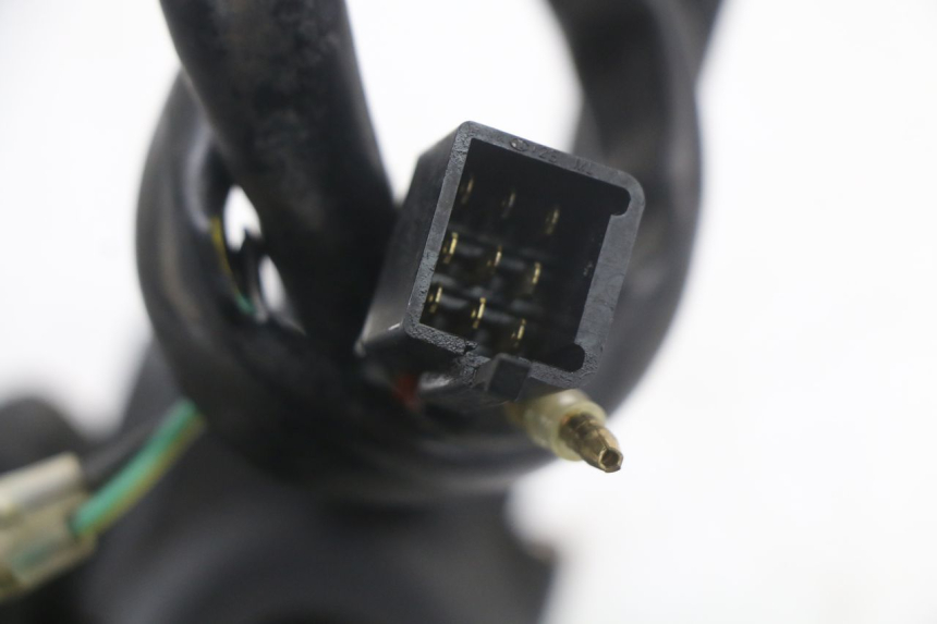 photo de LEFT HANDLEBAR SWITCH KYMCO DINK 4T 50 (2007 - 2018) - Surface and material condition