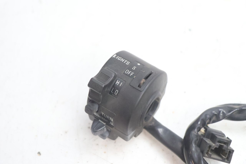 photo de LEFT SWITCH SUZUKI DR S 600 (1985 - 1989) - Zoom on usage condition