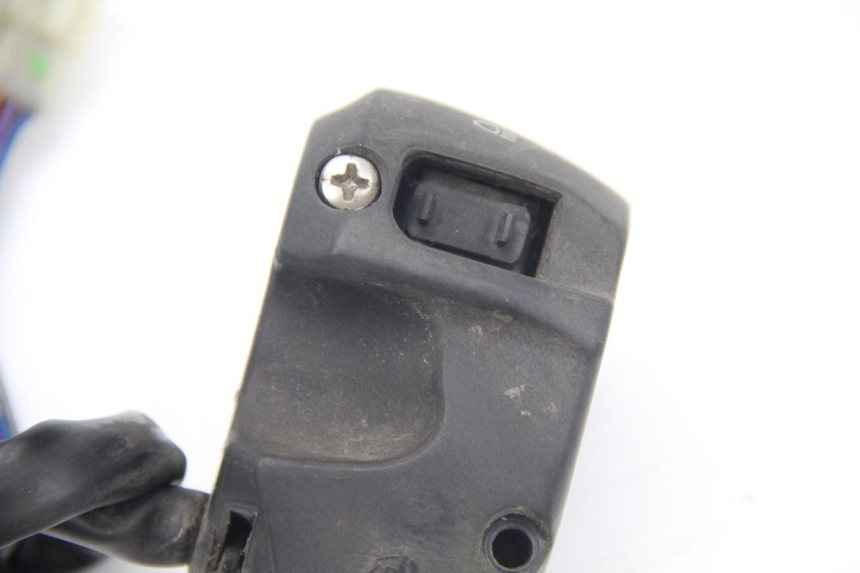 photo de LEFT SWITCH PEUGEOT ELYSTAR 125 (2002 - 2007) - Zoom on usage condition