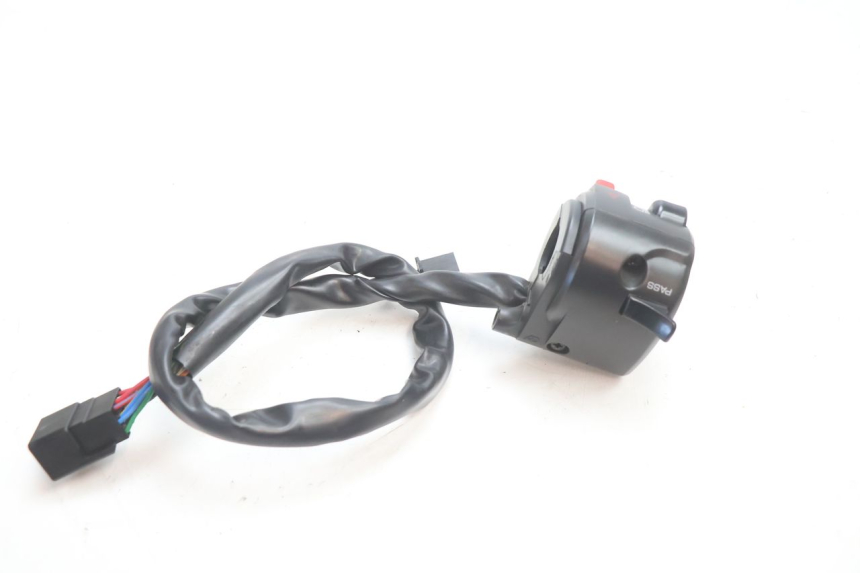 photo de LEFT SWITCH KAWASAKI ER-6 ER6 N 650 (2005 - 2009) - Alternative perspective