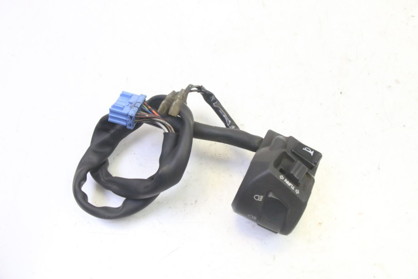 photo de LEFT HANDLEBAR SWITCH HONDA FES S-WING SWING ABS 125 (2007 - 2015) - Alternative perspective