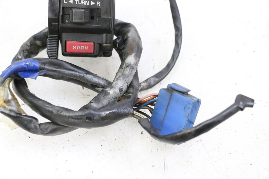 photo de LEFT SWITCH YAMAHA FJ 36Y 1100 (1984 - 1985) - High-resolution close-up