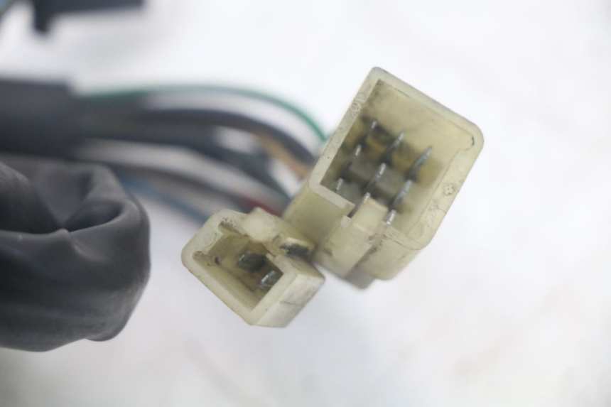 photo de LEFT HANDLEBAR SWITCH YAMAHA FJ 3CX 1200 (1986 - 1996) - Markings and original references