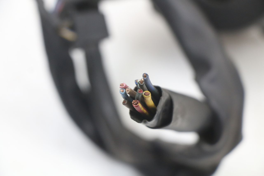 photo de LEFT HANDLEBAR SWITCH YAMAHA FJR ABS 1300 (2006 - 2012) - Product overview