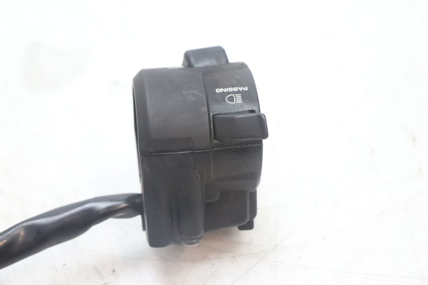photo de LEFT SWITCH HONDA FJS SILVER WING SILVERWING 400 (2005 - 2008) - Technical close-up