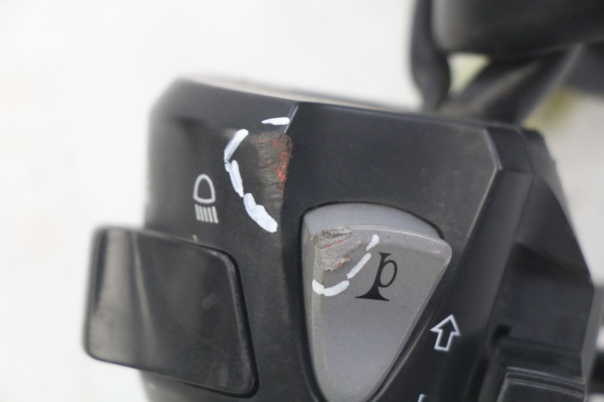 photo de LEFT HANDLEBAR SWITCH HONDA FORZA 125 (2015 - 2016) - Component detail