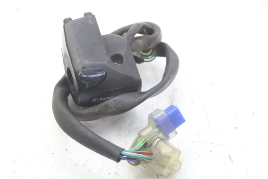 photo de LEFT HANDLEBAR SWITCH HONDA FORZA 125 (2015 - 2016) - Alternative perspective