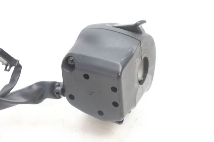 photo de LEFT SWITCH YAMAHA FZ8 800 (2010 - 2016) - Product overview