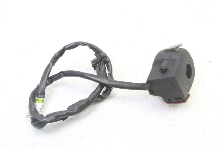 photo de LEFT SWITCH BMW G310 R 310 (2016 - 2020) - Technical close-up