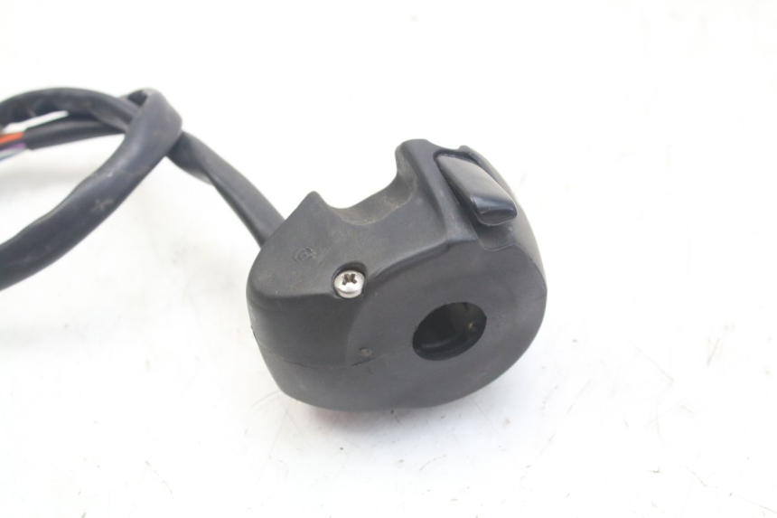 photo de LEFT SWITCH PEUGEOT GEOPOLIS RS 125 (2007 - 2009) - Zoom on usage condition