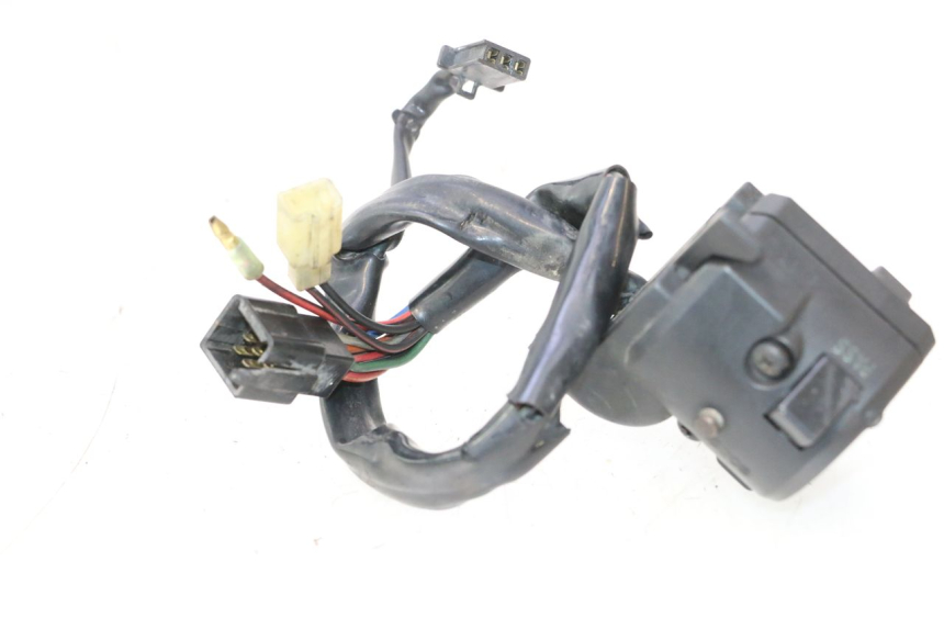 photo de LEFT SWITCH KAWASAKI GPX F ZX750F 750 (1986 - 1990) - Component detail