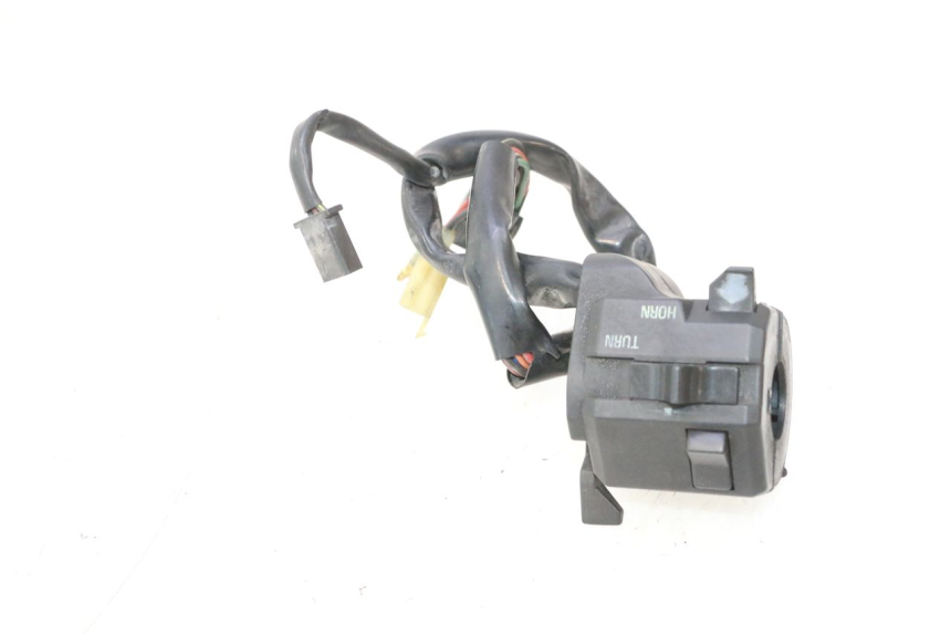 photo de LEFT SWITCH KAWASAKI GPX F ZX750F 750 (1986 - 1990) - Zoom on usage condition