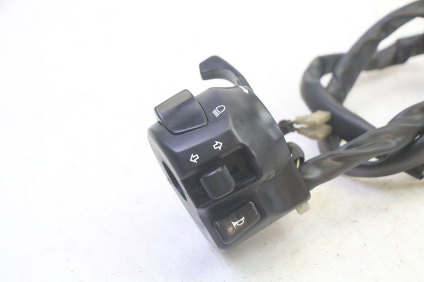 photo de LEFT SWITCH SUZUKI GSF N BANDIT 600 (1996 - 1999) - Component detail