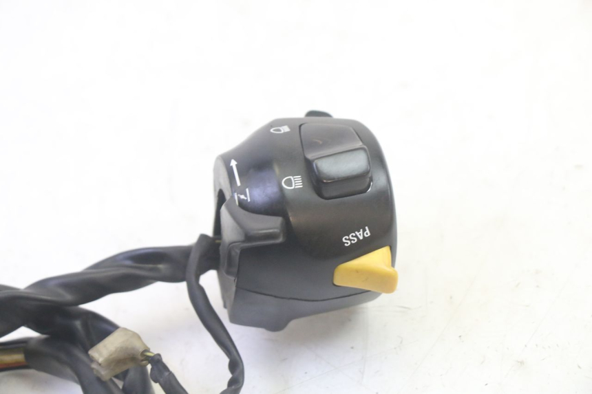 photo de LEFT SWITCH SUZUKI GSF N BANDIT 600 (1996 - 1999) - Alternative perspective