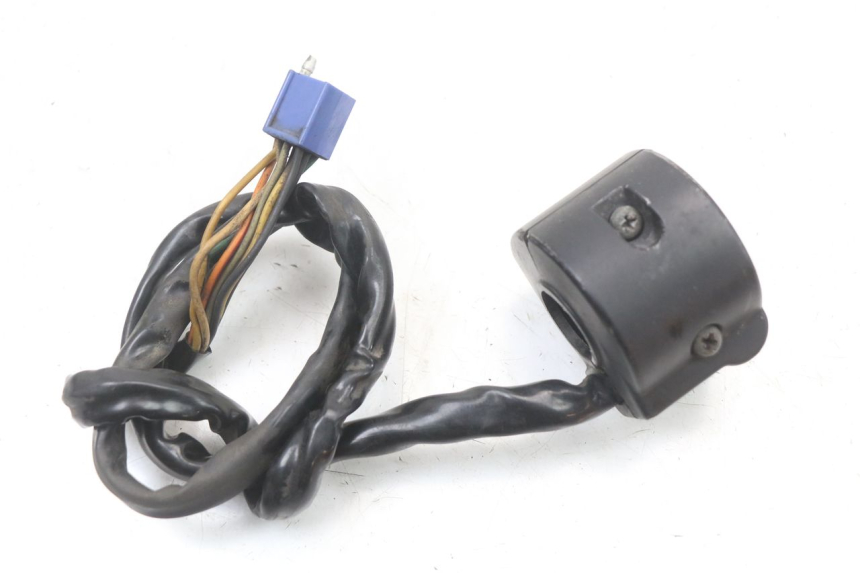 photo de LEFT SWITCH SUZUKI GSX E 250 (1982 - 1983) - Zoom on usage condition