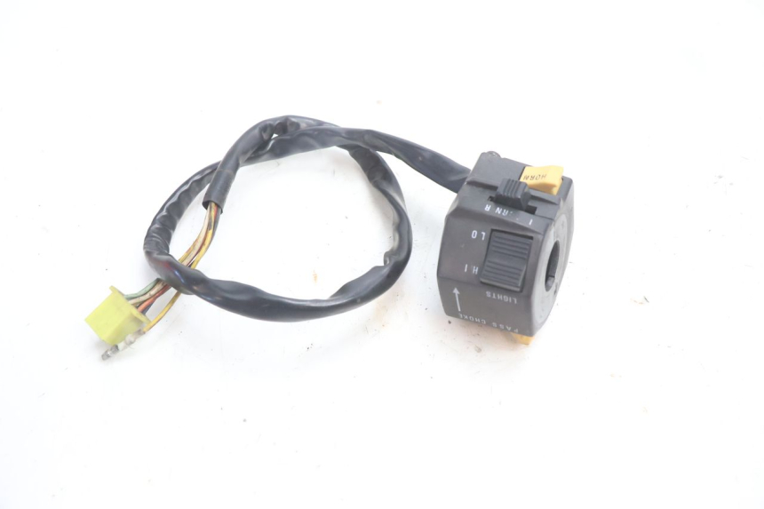 photo de LEFT SWITCH SUZUKI GSX F GSXF 750 (1988 - 1998) - Zoom on usage condition