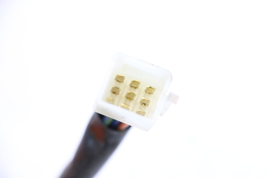 photo de LEFT SWITCH SYM GTS EVO 125 (2009 - 2013) - Surface and material condition