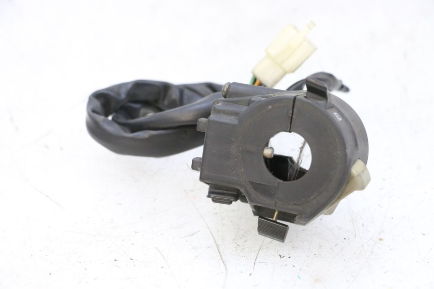 photo de LEFT SWITCH JM MOTORS GTS 125 (2015 - 2019) - Zoom on usage condition
