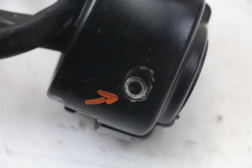 photo de LEFT SWITCH HARLEY DAVIDSON SPORTSTER XL CUSTOM 883 (1999 - 2006) - Technical close-up