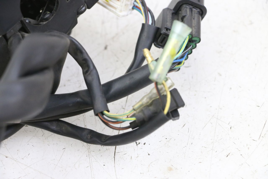 photo de LEFT SWITCH HONDA FORZA 125 (2021 - 2025) - Alternative perspective