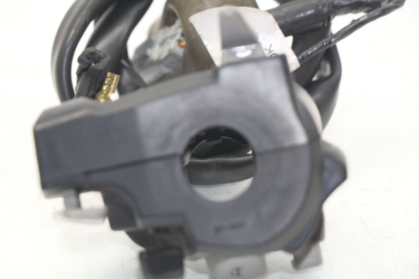 photo de LEFT HANDLEBAR SWITCH HONDA INTEGRA NC D 750 (2016 - 2018) - Alternative perspective