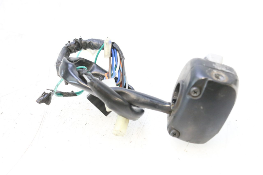 photo de LEFT HANDLEBAR SWITCH SYM JET 14 4T 50 (2018 - 2022) - Fixing points details