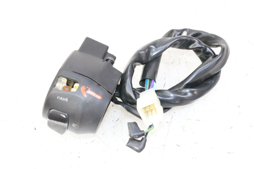 photo de LEFT SWITCH SYM JOYMAX 125 (2010 - 2017) - Checked used part