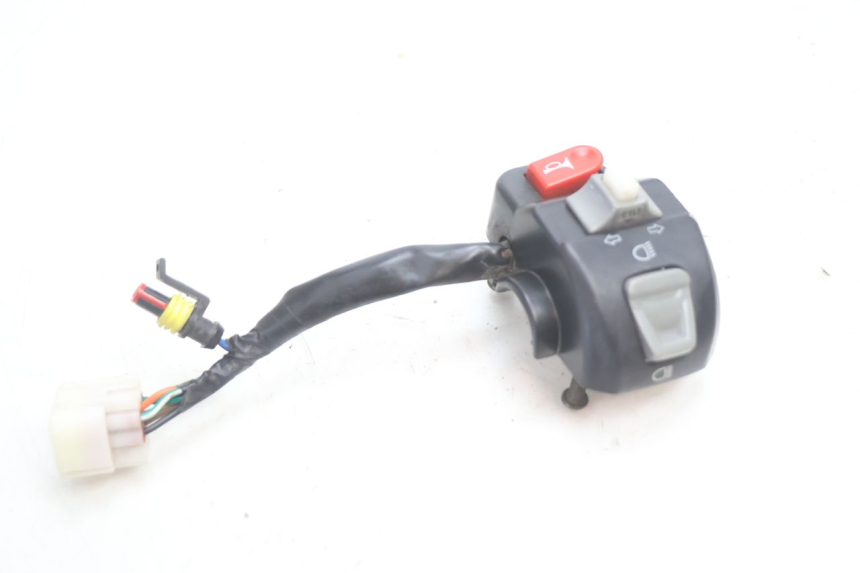 photo de LEFT SWITCH RIDE KALLIO 50 (2010 - 2019) - Zoom on usage condition