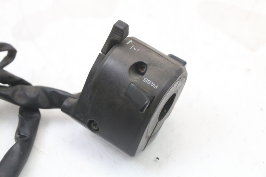 photo de LEFT SWITCH KAWASAKI ZR7 ZR-7 S 750 (1999 - 2004) - Product overview