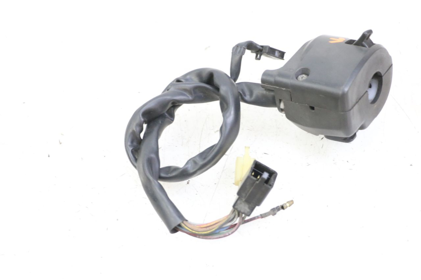 photo de LEFT SWITCH KAWASAKI ZR7 ZR-7 S 750 (1999 - 2004) - Zoom on usage condition