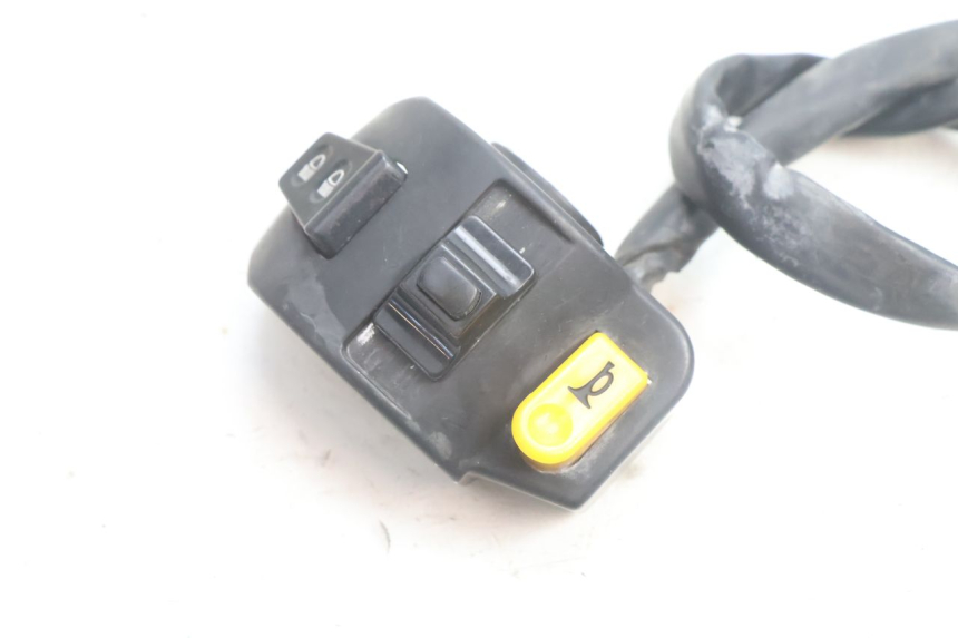 photo de LEFT HANDLEBAR SWITCH PEUGEOT KISBEE 2T 50 (2010 - 2017) - Component detail