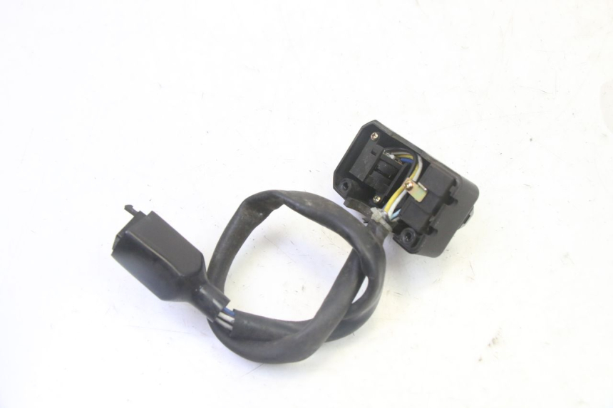 photo de LEFT HANDLEBAR SWITCH PEUGEOT KISBEE 4T 50 (2018 - 2022) - Alternative perspective