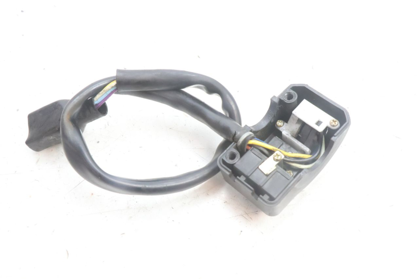 photo de LEFT HANDLEBAR SWITCH PEUGEOT KISBEE 4T 50 (2010 - 2017) - Alternative perspective