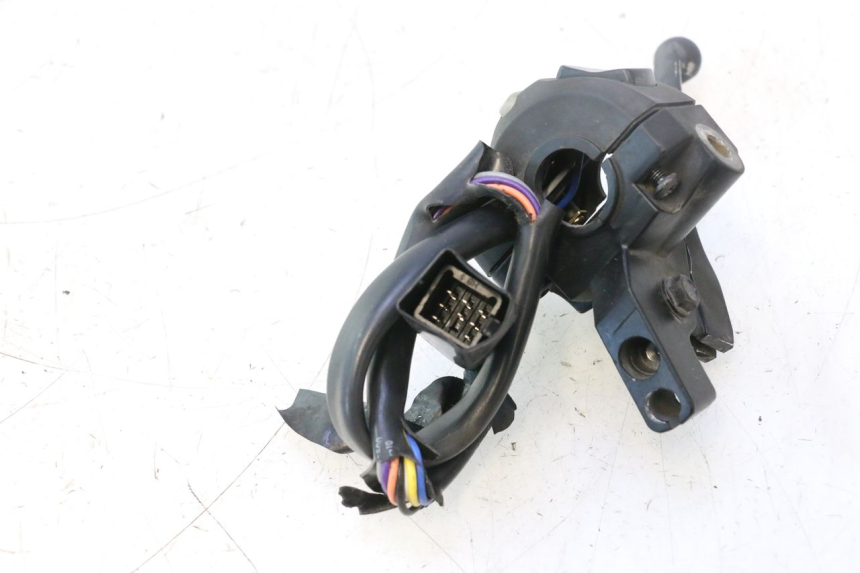 photo de LEFT HANDLEBAR SWITCH PEUGEOT KISBEE 4T 50 (2018 - 2022) - Alternative perspective