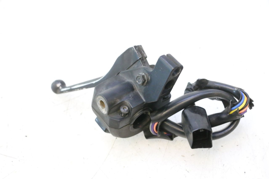 photo de LEFT HANDLEBAR SWITCH PEUGEOT KISBEE 4T 50 (2018 - 2022) - Fixing points details