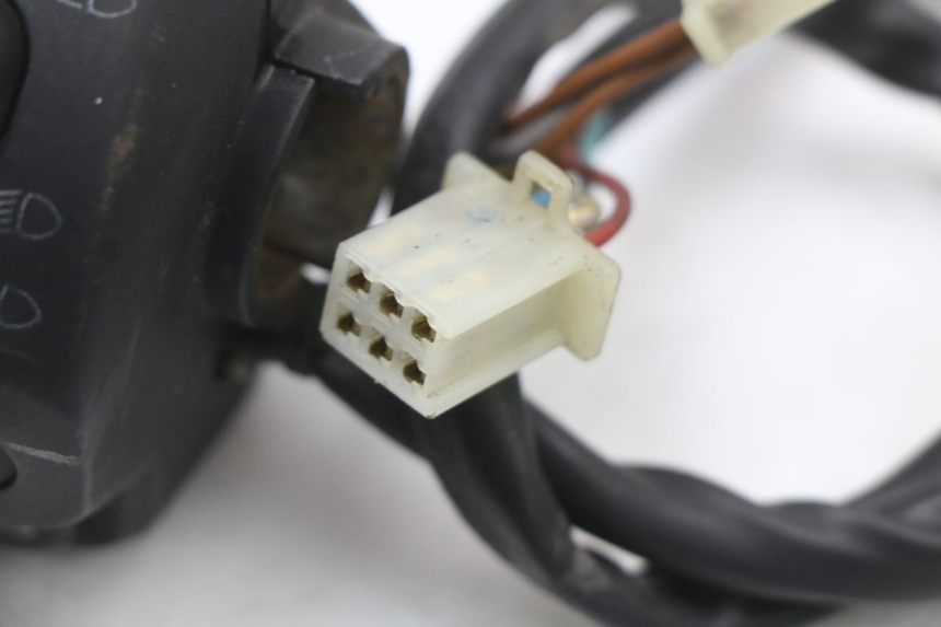 photo de LEFT SWITCH RENAULT KOURANOS 125 (2001 - 2004) - Surface and material condition