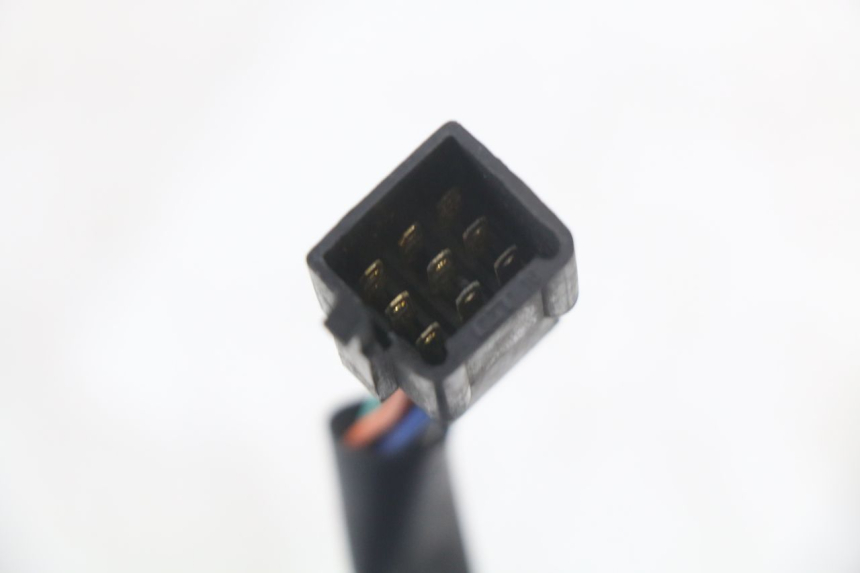 photo de LEFT HANDLEBAR SWITCH KYMCO X-TOWN XTOWN 125 (2016 - 2021) - Surface and material condition