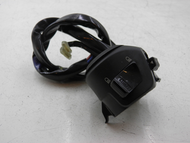 photo de LEFT SWITCH KYMCO XCITING RI ABS 500 (2010) - Zoom on usage condition