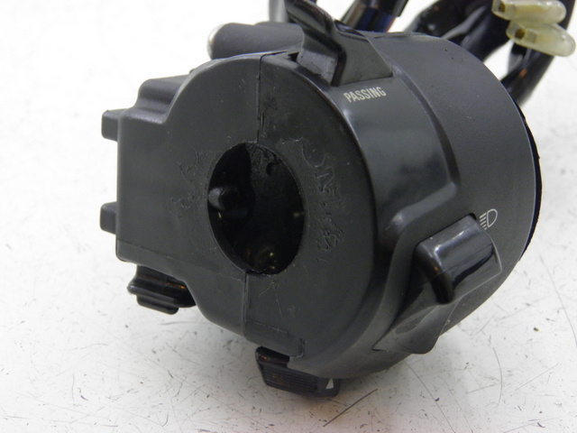 photo de LEFT SWITCH KYMCO XCITING RI ABS 500 (2010) - Fixing points details