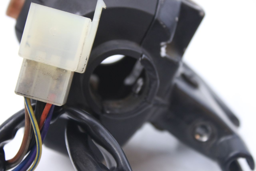 photo de LEFT HANDLEBAR SWITCH PEUGEOT LUDIX 50 (2008 - 2017) - Technical close-up