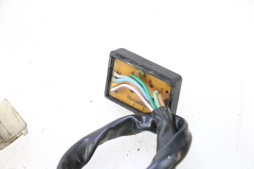 photo de LEFT SWITCH PEUGEOT LUDIX ONE 50 (2004 - 2006) - Zoom on usage condition