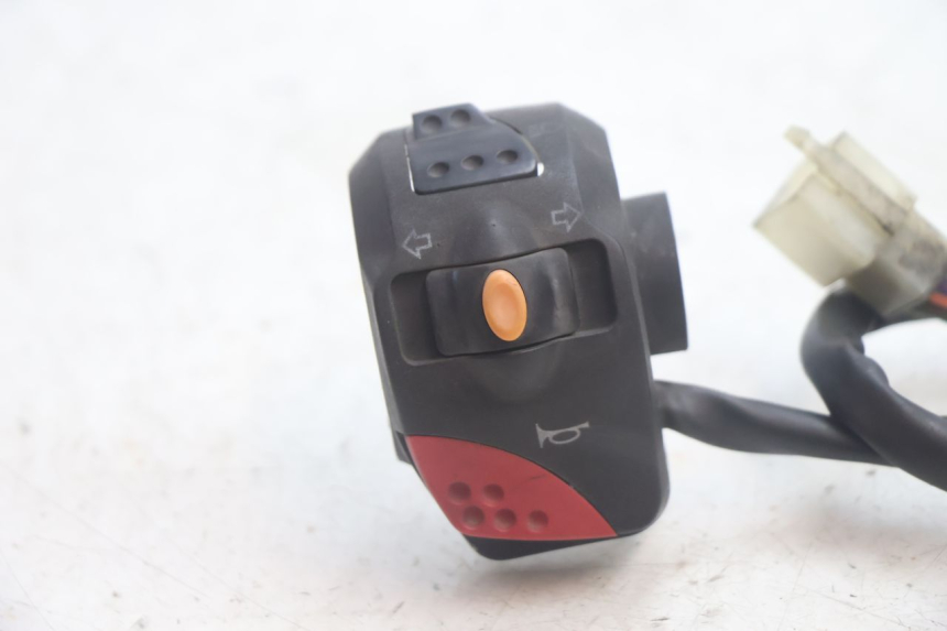 photo de LEFT SWITCH PEUGEOT LUDIX PRO 2T 50 (2010 - 2017) - Component detail