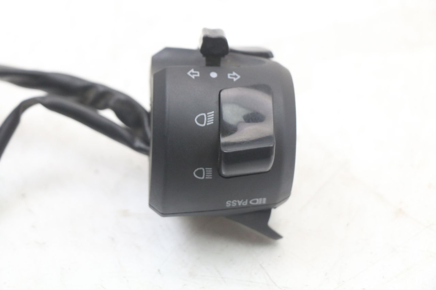 photo de LEFT SWITCH MASAI SCRAMBLER SPORT 125 (2021 - 2025) - Alternative perspective