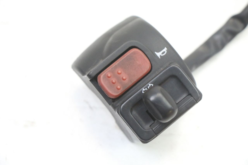 photo de LEFT SWITCH MBK BOOSTER NEXT GENERATION 50 (1995 - 1998) - Component detail