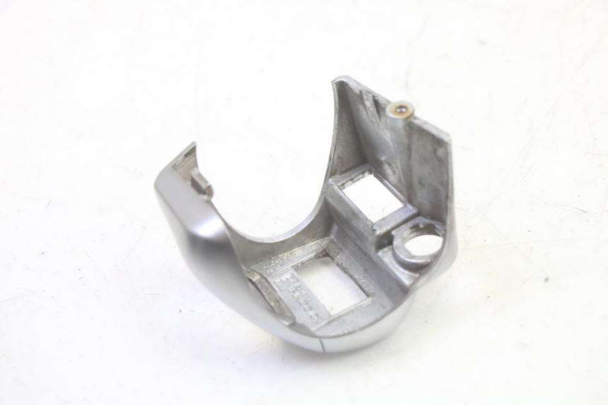 photo de LEFT HANDLEBAR SWITCH PIAGGIO MP3 LT 300 (2010 - 2016) - Alternative perspective